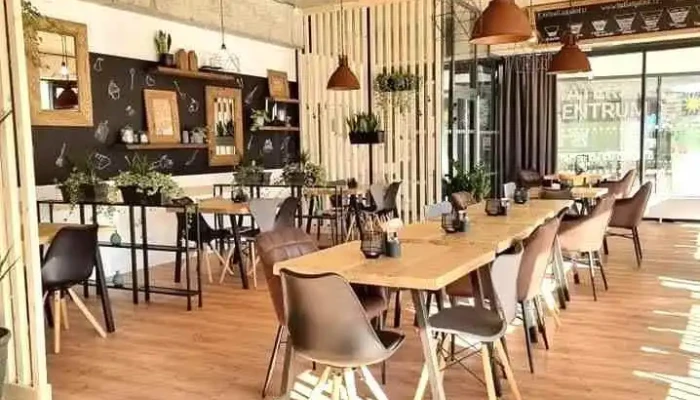 Tady Ted   Kavarna A Bistro Od Vlastnika - Komenského 420