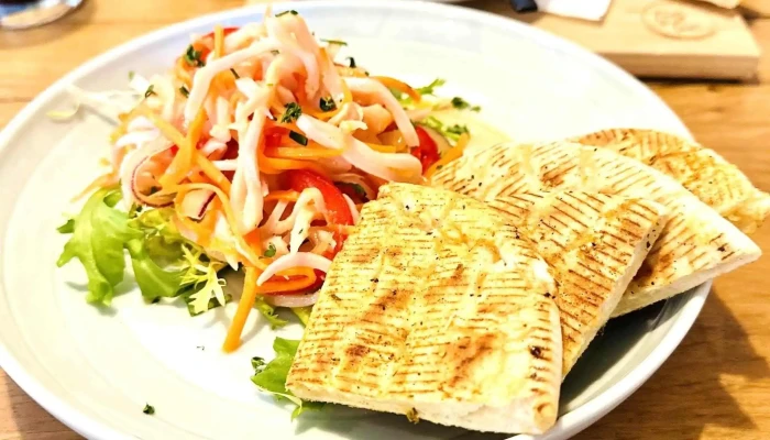 Tady Ted   Kavarna A Bistro Restaurace - Komenského 420