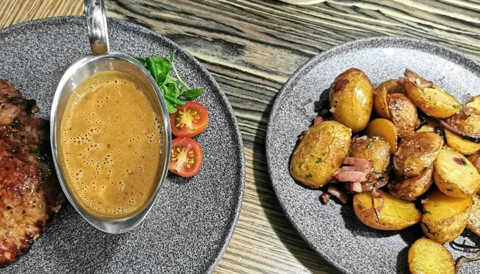 Tamtam Restaurant Slevy - Nám. Míru 174