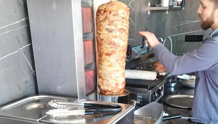 Tat Bistro -  Rychle Občerstveni - 1 Rožnov Pod Radhoštěm-rožnov Pod Radhoštěm 1 Cz, Meziříčská 730