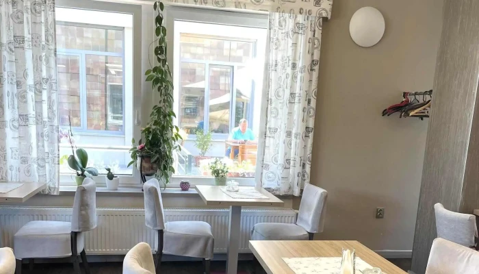 Terassa Cafe Bistro Blizko Mě - Palackého Nám. 1092
