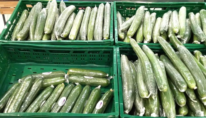 Tesco Hypermarket Rakovnik Hodnoceni - Luženská 2725
