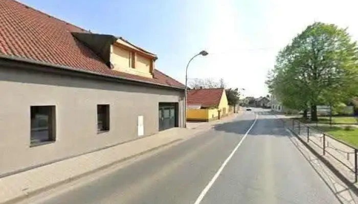 The Hamdis Kebab Bistro   Nehvizdy Street View A 360deg - Pražská 8