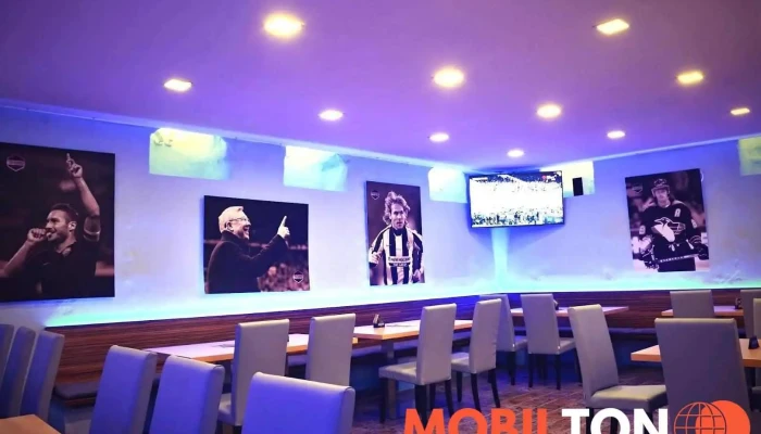 The Legends - Restaurant & Pub - 26, Husova 1643