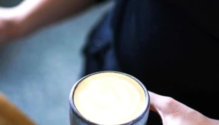 To Je Bistro -  Caffe Latte - Pražská Tř. 322/4