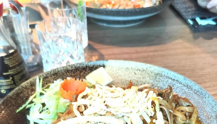 Tom Restaurant -  Asijska Restaurace - 1 Zlín 1 Cz, Nám. Práce 2523