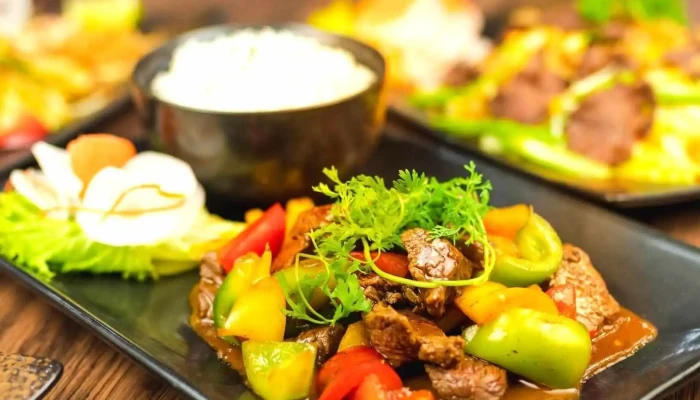 Tom Restaurant -  Jidlo A Piti - 1 Zlín 1 Cz, Nám. Práce 2523