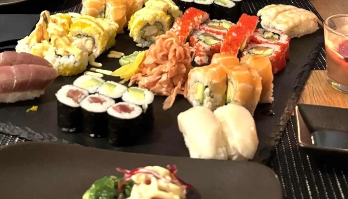 Toro Sushi -  Suši Restaurace - Karlovarská 796