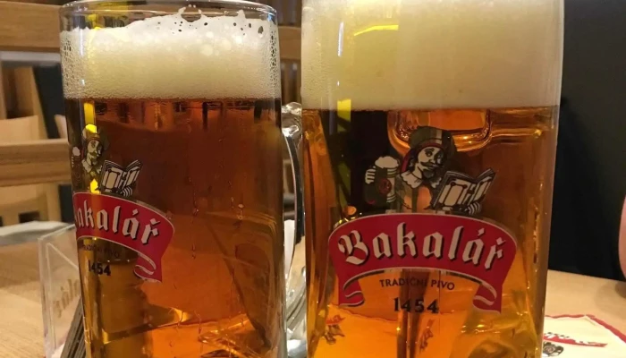 Tylovo Divadlo -  Otevřeno Nyni - Na Sekyře