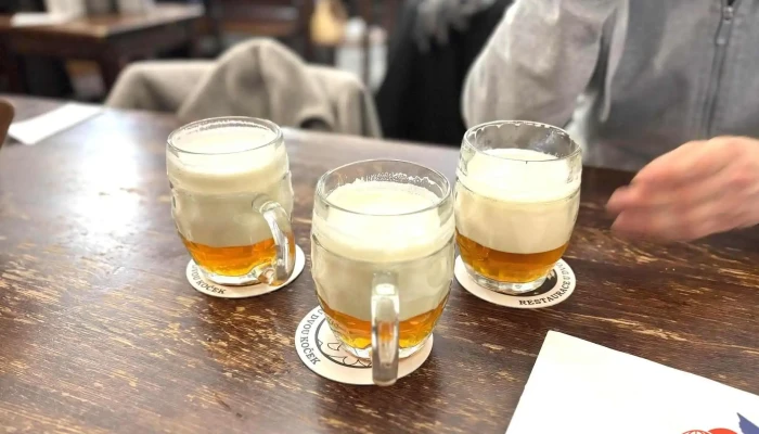 U Dvou Kocek Pivo - Staré Město