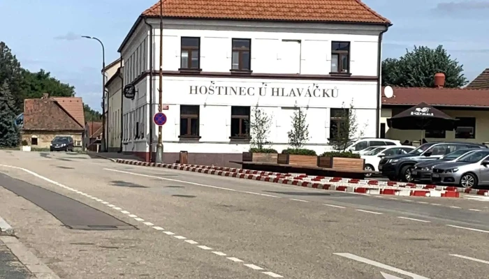 U Hlavacku Restaurace - Dr. E. Beneše 44