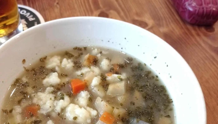 U Karlovych Varu Restaurace - Masarykovo Nám. 284