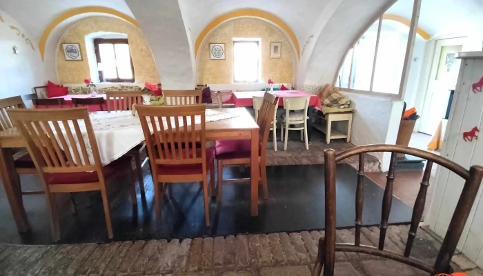 U Kone   Restaurace S Cukrarnou Vzhled A Atmosfera - Kokořín