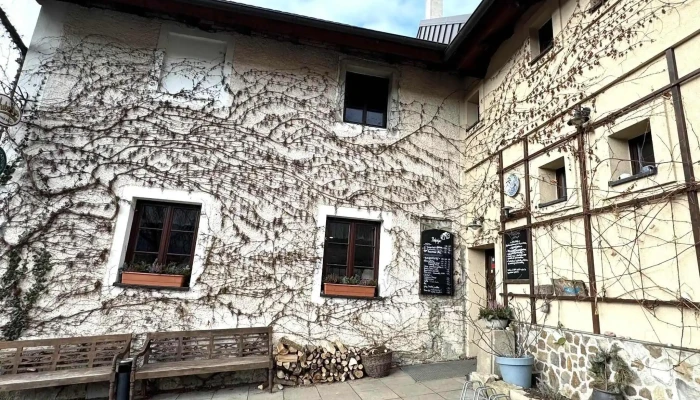 U Krobiana Restaurace - Karlštejnská 12