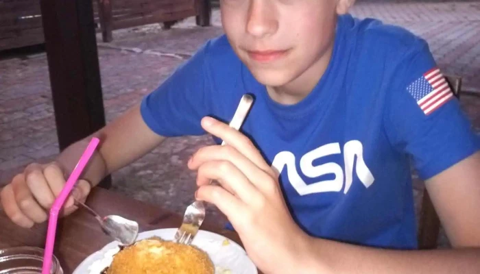 U Ledvinu Jidlo A Piti - Pražská 1068