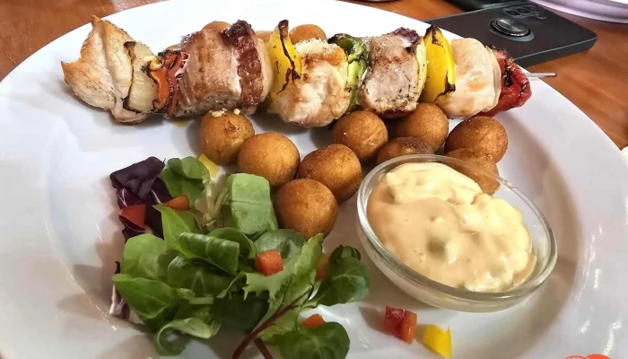 U Modre Kocky Galerie   Cafe Jidlo A Piti - Březové Hory