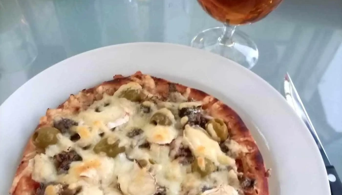 U Templu Pizza -  Bar Jidlo A Piti - Zámecká 51