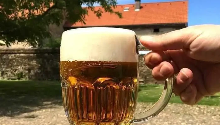U Veze Pivo - Křižovnické Nám. 1