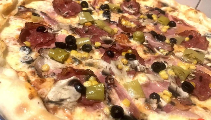 Umbrella Pizza Restaurant Pizza - Štefánikova 159