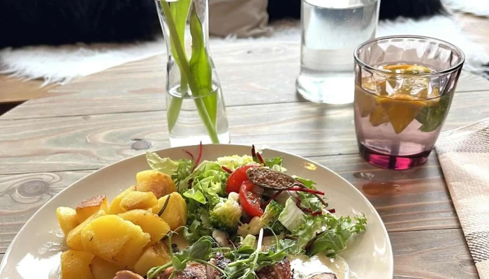 Un Caffe Bistro Hodnoceni - Mladá Boleslav Ii