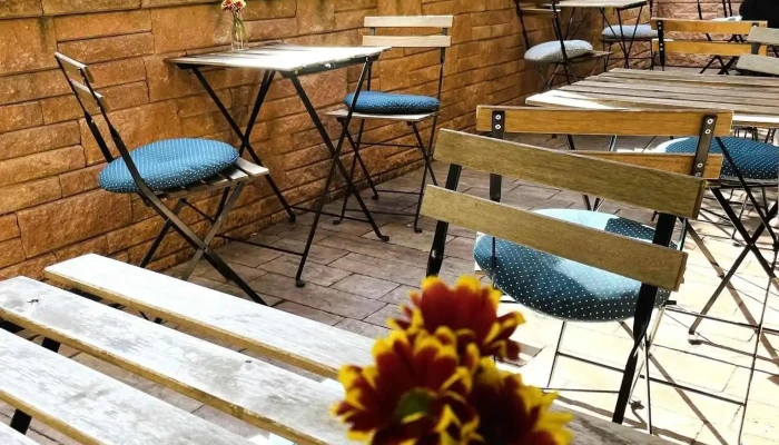 Un Caffe Bistro Vzhled A Atmosfera - Mladá Boleslav Ii