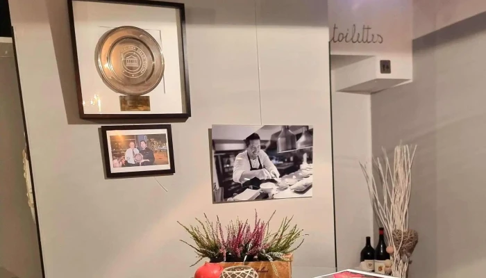 Unico Osteria E Caffe -  Restaurace - Velvarská 411