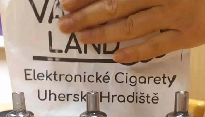 Vapoland -    Elektronicke Cigarety Prodej Elektroniky - Vchod Z, Mariánské Náměstí, Výpadová 61