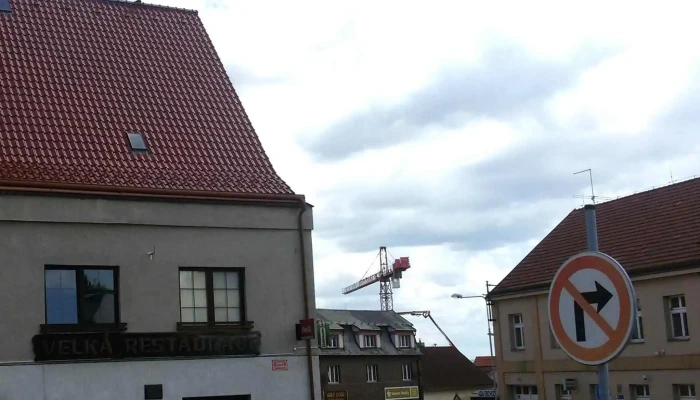 Velka Restaurace Hledam - Náměstí F. X. Svobody 11