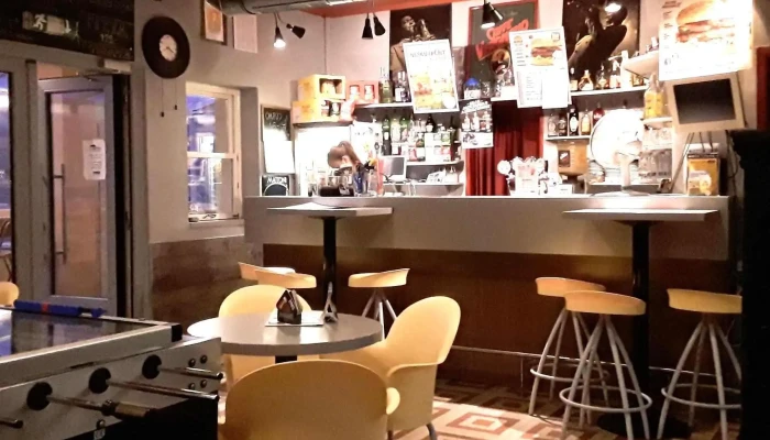 Velky Voci Bar - Tyršova 256