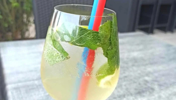 Vespa Ristorante -  Mojito - Karlovo Nám. 72