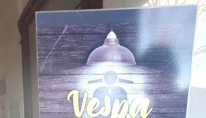 Vespa Wine Bar -  Videa - Kolín I