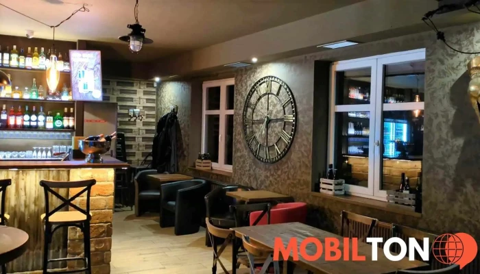 Vespa Wine Bar -  Vzhled A Atmosfera - Kolín I