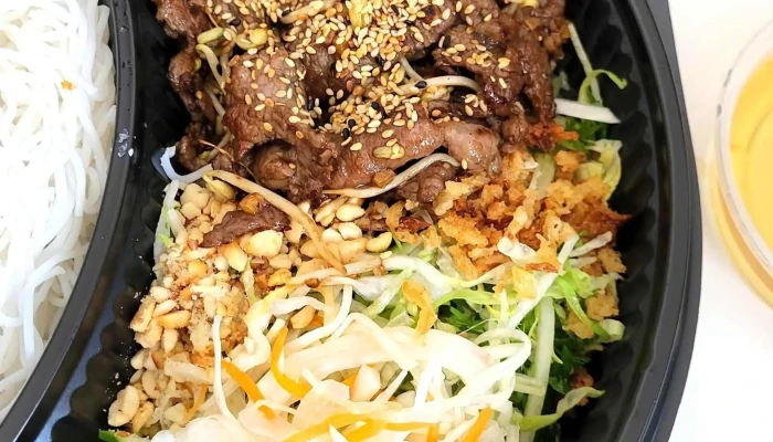 Vietnamske Bistro A Sushi Hledam - Kostelní 43/6