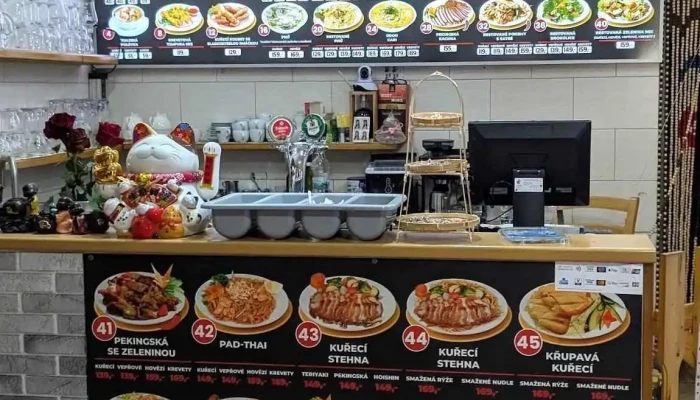 Vietnamske Bistro A Sushi Vzhled A Atmosfera - Kostelní 43/6