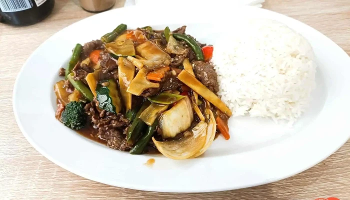 Vietnamske Bistro Bambus Jidlo A Piti - Podmokly
