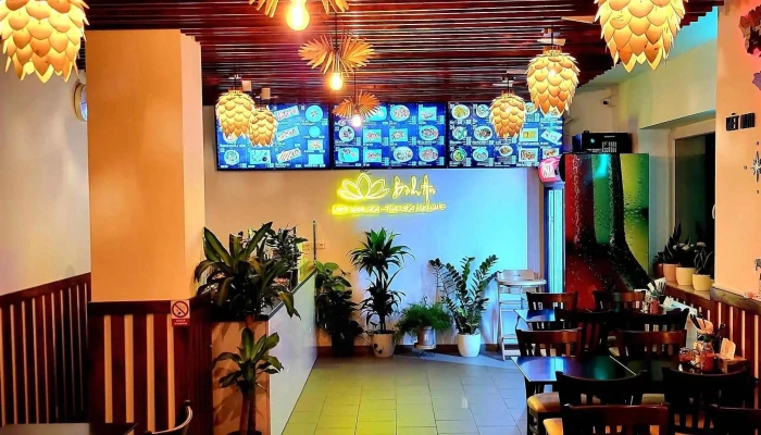 Vietnamske Bistro Binh An Vzhled A Atmosfera - Pražská 517