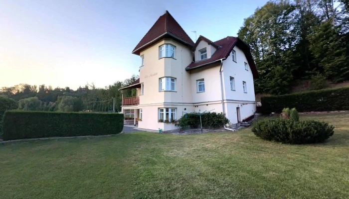 Vila Marketa Street View A 360deg - Heroldovo Nábř. 314