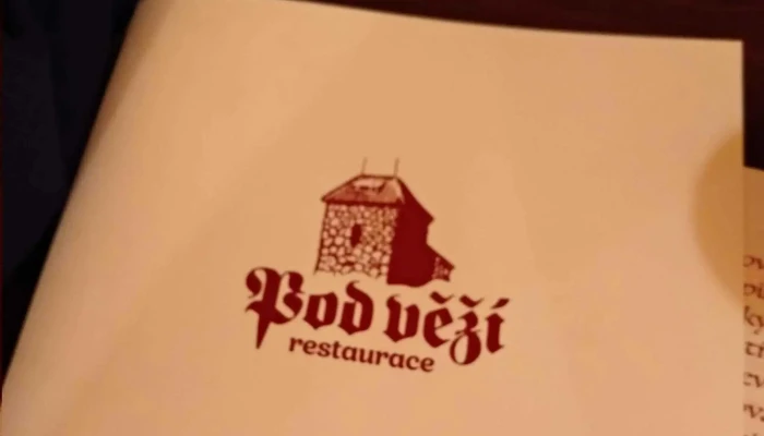 Vinarna Pod Vezi Adresa - Nádvoří Hodějovského 174