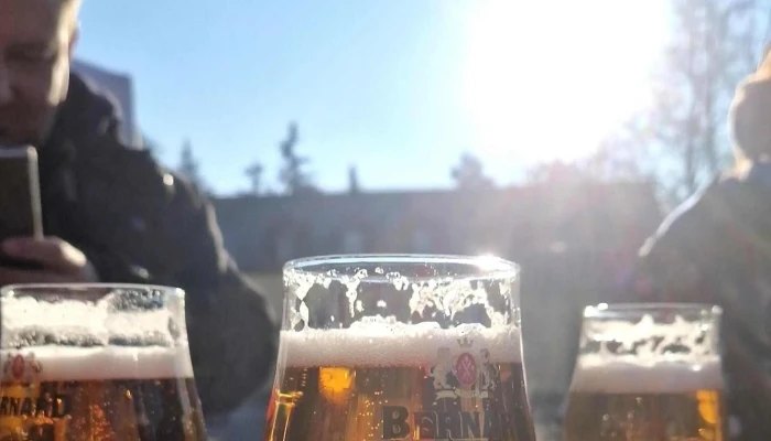 Vinoteka Na Namesti Adresa - Květnové Nám. 73