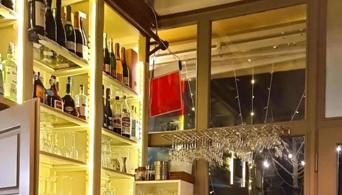 Vinoteka Na Namesti Hodnoceni - Květnové Nám. 73