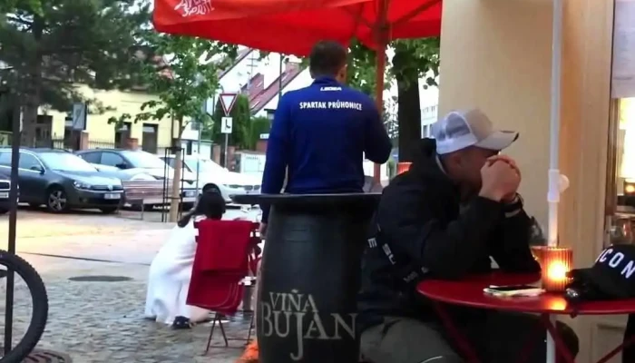 Vinoteka Na Namesti Videa - Květnové Nám. 73