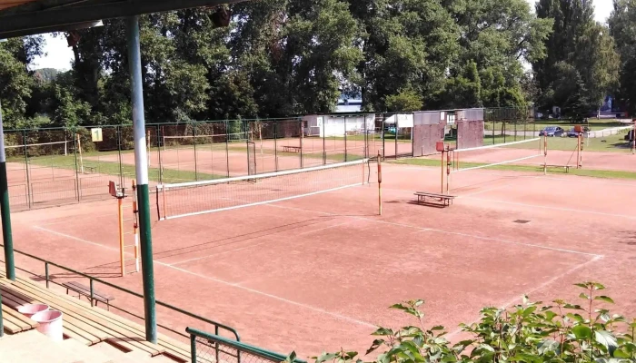 Volejbalovy Sportovni Club Celakovice Volejbalový Klub - Na Nábřeží 1676