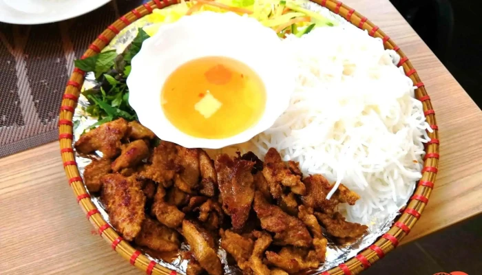 Xinchao Restaurant -  Bun Cha - Ulice Váňova 3226