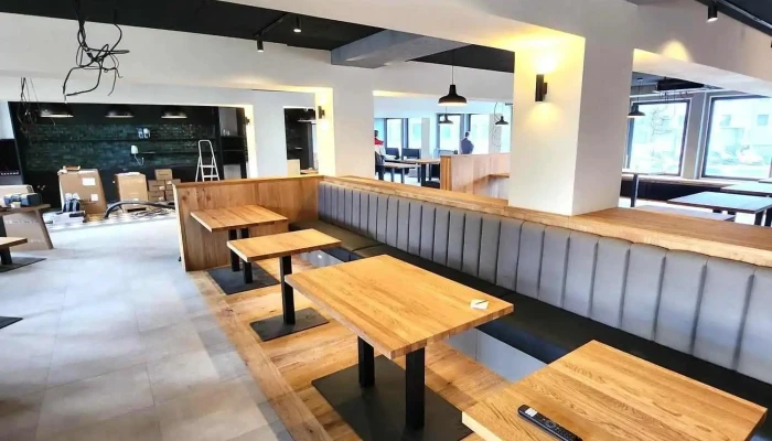 Zakladna Restaurace Pub Jihlava Od Vlastnika - Tolstého 1455/2 586 01