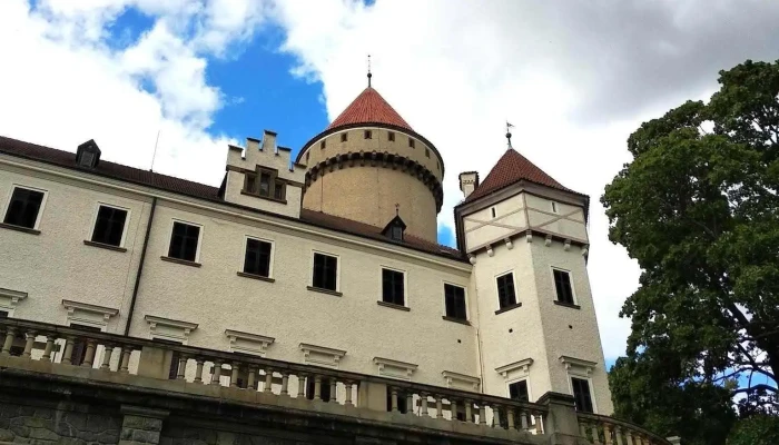 Zamecka Restaurace Konopiste Zamek Konopiste - Konopiště
