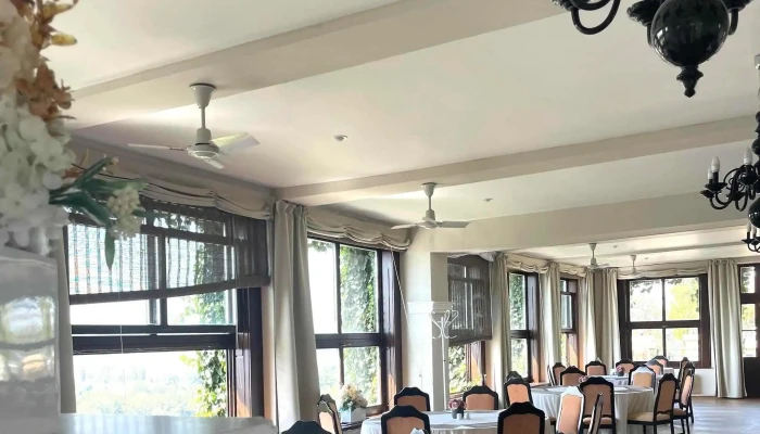 Zamecka Restaurace Na Vyhlidce Restaurace - Svatováclavská 16