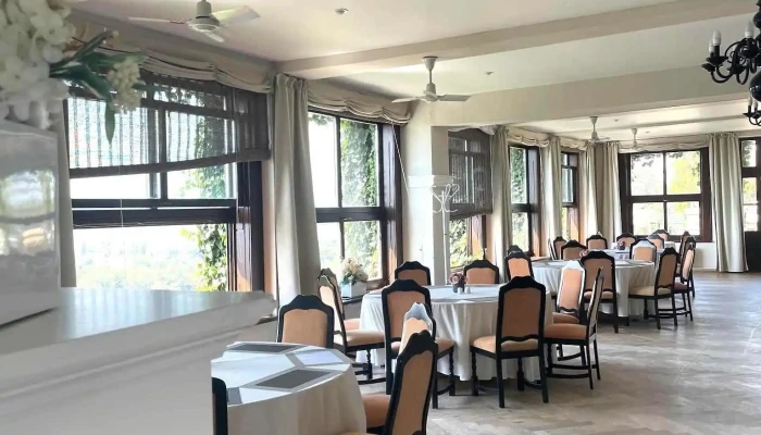 Zamecka Restaurace Na Vyhlidce Vse - Svatováclavská 16