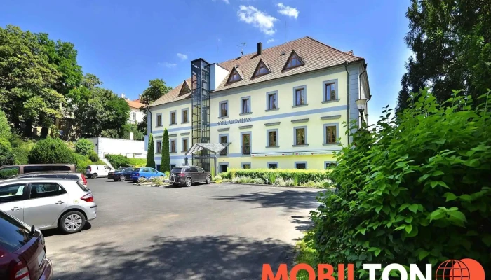 Zamecky Hotel Maxmilian Exterier - Loučeň