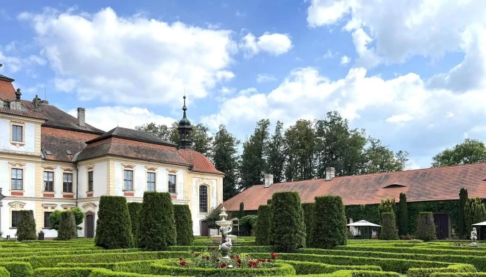 Zamek Jemniste Restaurace Czech Republic - Czech Republic