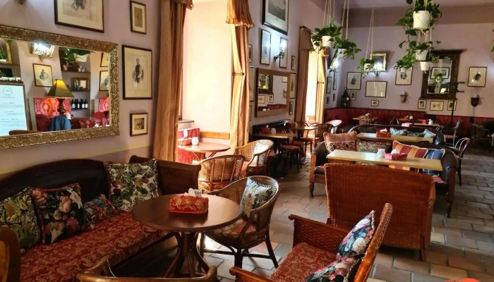 Zamek Jemniste Restaurace Vse - Czech Republic